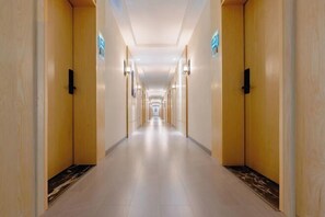 Interior - Washanhu Hot Spring Hotel (Hongya)