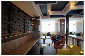 Unclassified image, 4 of 20, button - Hongqiaoyue Hostel (Yueqing)