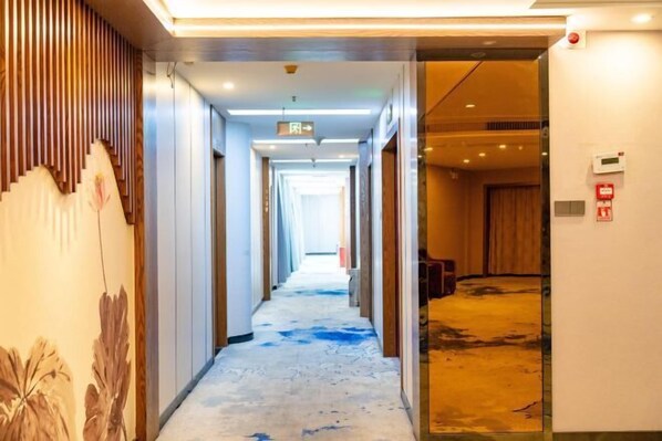 Interior - Kunxing Century Hotel (Lotus Plaza) (Lianhua)