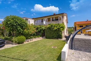 Unclassified image, 3 of 22, button - Oasis of Peace in Lopar /w Terrace, Lopar, Croatia (Lopar)