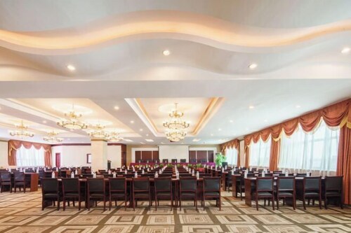 Mystic Lake Grand Hotel
