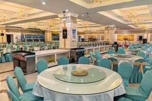 Restaurant - Mystic Lake Grand Hotel (Burqin)