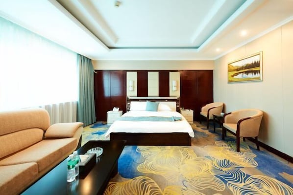 Room - Mystic Lake Grand Hotel (Burqin)
