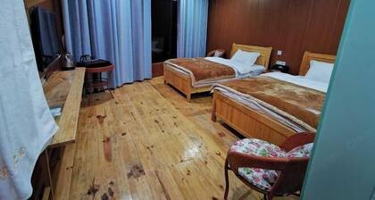 Xiaoluo Ha'ni Titian Sheying Zhijia Hostel