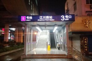 미분류 이미지, 4/11장, 버튼