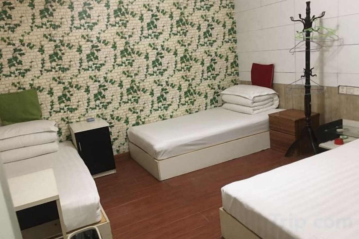 Budget Triple Room