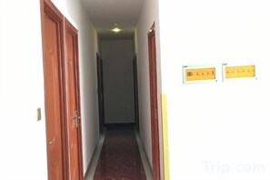 Gambar tidak terklasifikasi, 2 dari 14, tombol