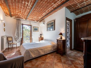 6 bedrooms, Internet