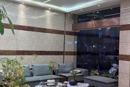 Qujing 1 +1 Express Hotel