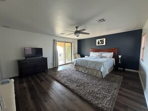 3 bedrooms, iron/ironing board, WiFi