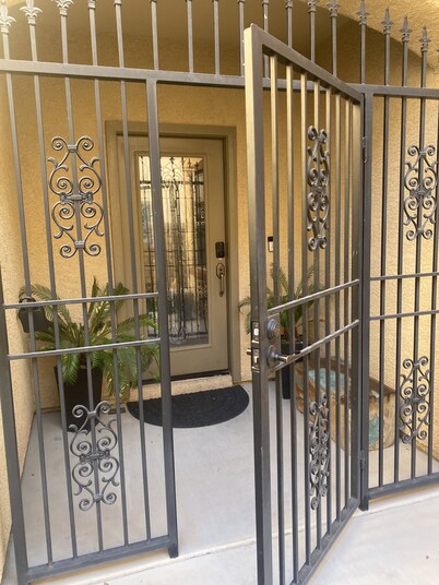 A Desert Sanctuary in Summerlin… cozy home near the best schools in Las Vegas