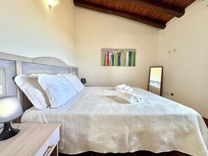 1 bedroom, WiFi - " Anna  Sea   View " (Bari Sardo)