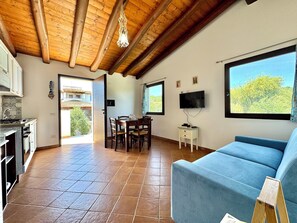 TV - " Anna  Sea   View " (Bari Sardo)