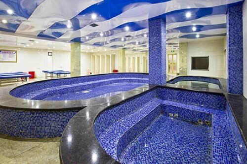 Longdu Business Hotel