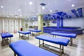 Indoor pool - Longdu Business Hotel (Zhaoyuan)