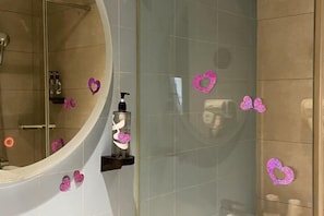 Bathroom - Homeinn · neo (Taiyuan Railway Station Shuangta East Street) (Taiyuan)