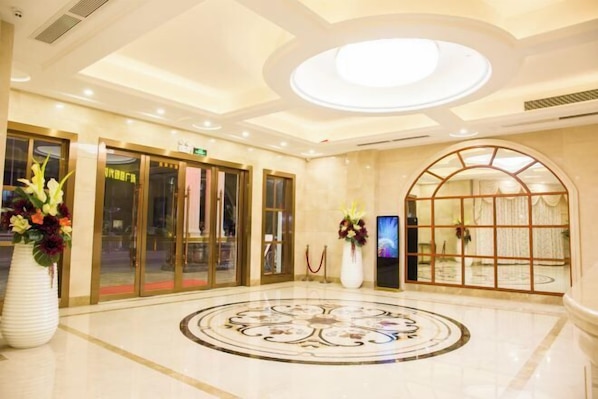 Lobby-Lounge
