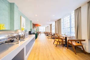 Restaurant - Yougu Inn (Ding'an Bus Station Store) (Ding'an)