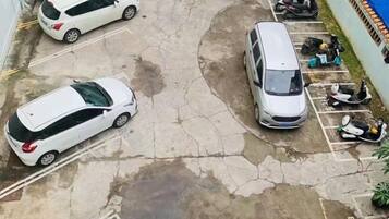 Ókeypis bílastæði með sjálfsafgreiðslu