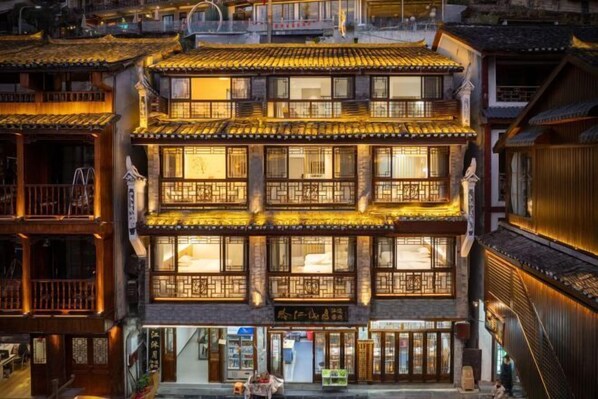 Exterior - Phoenix Ancient City Lingjiang Muyue Riverside Homestay (Fenghuang)