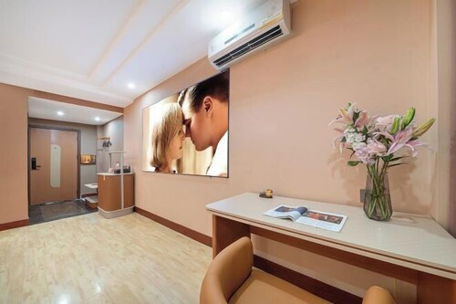 Jingxi Mingchen Holiday Hotel