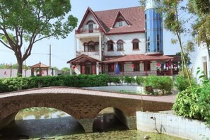 Unclassified image, 5 of 85, button - Beihu Bay Resort (Shanghai)