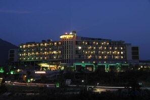 Unclassified image, 4 of 119, button - Jade Jianguo Resort Zhejiang Pan'an (Pan'an)