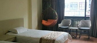 Xiangli Renjia Inn