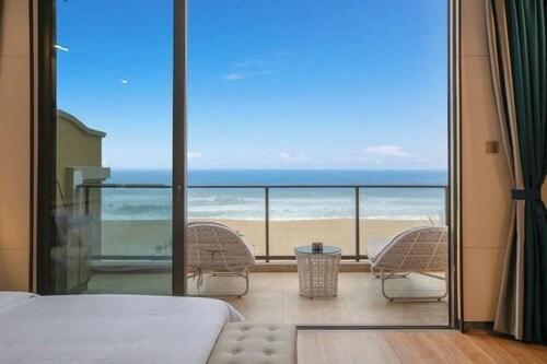 Double Moon Bay whole wave Sea View Beach Villa