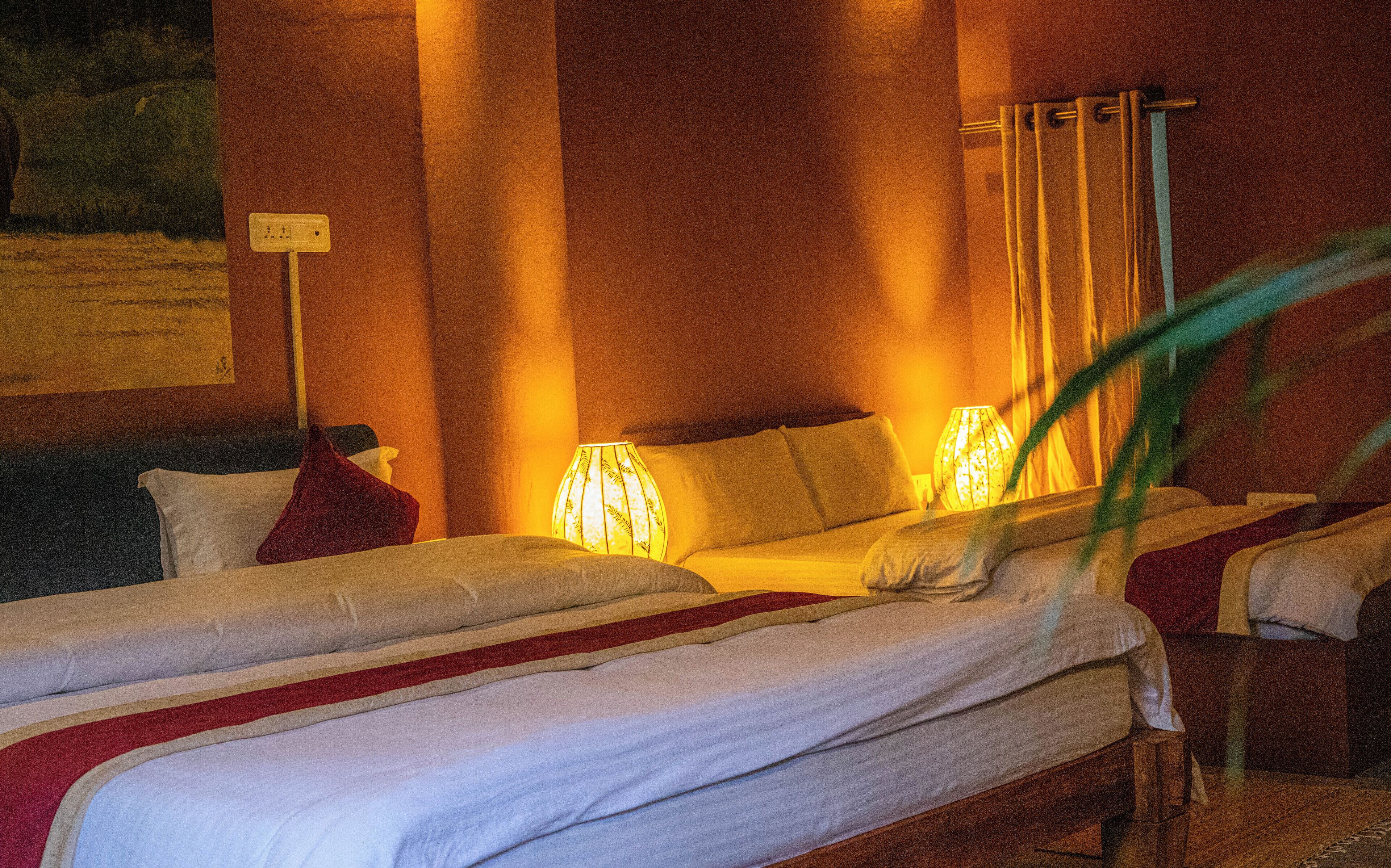 Desk, laptop workspace, free WiFi