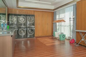 Unclassified image, 4 of 57, button - KinDream Hotel (Yongkang)