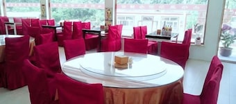 Bingyugou Jiahua Business Hotel