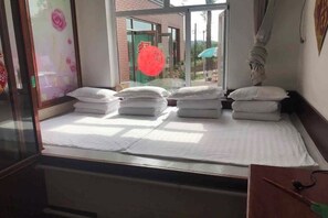 Unclassified image, 3 of 96, button - Bingyugou Jiahua Business Hotel (Zhuanghe)