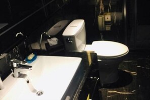 Bathroom - Qingtengyuan Hotel (Binzhou)