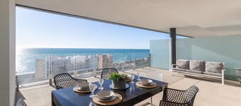 BEGOÑA SEA VIEW - Modern Apartment Just 5 Minutes from the Beach with Shared Pool and Fre