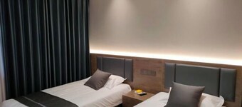 XINYUN BUSINESS HOTEL