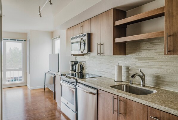 Fridge, microwave, oven, dishwasher