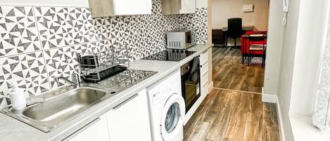 Leilighet | Eget kjøkken | Kjøleskap, mikrobølgeovn, ovn og kokeplater