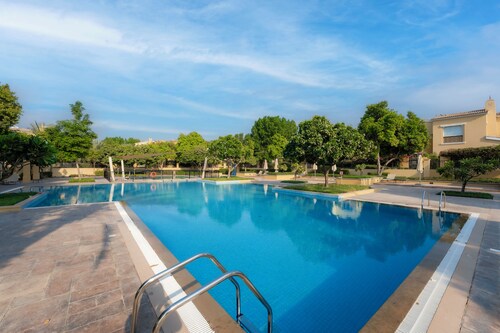 Luxury Arabian Ranches Villa on Pool and Park.