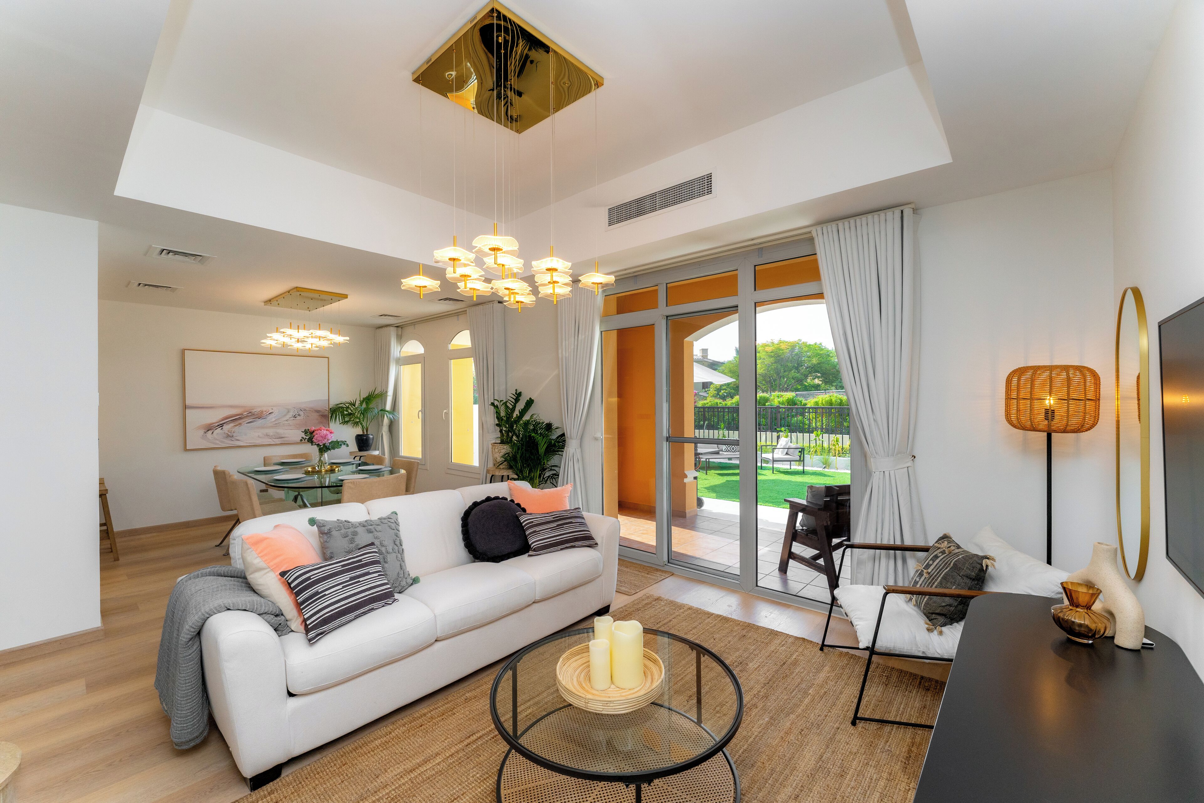 Luxury Arabian Ranches Villa On Pool And Park. - Dubaï