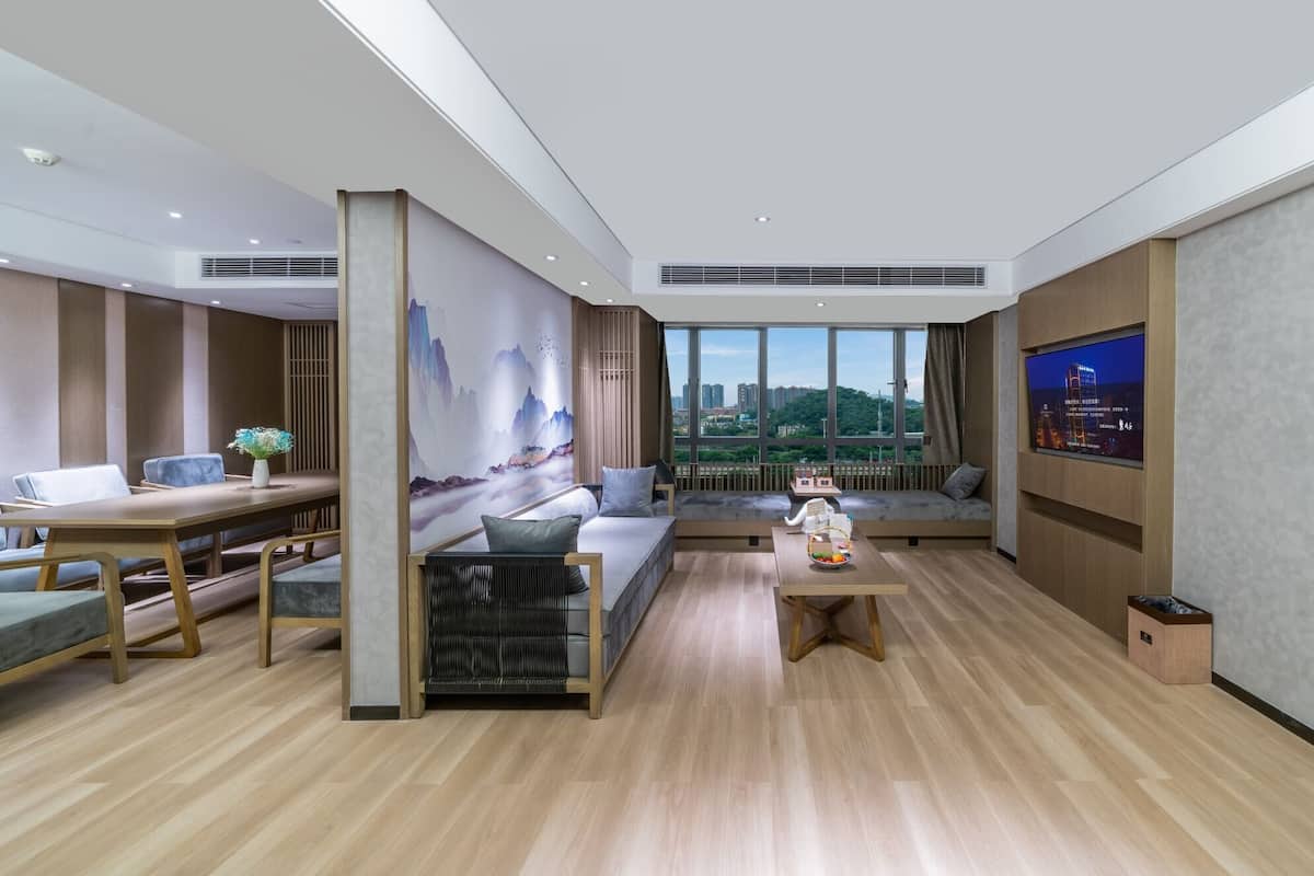 Executive-Suite, Stadtblick | 1 Schlafzimmer, hochwertige Bettwaren, Daunenbettdecken