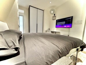 1 Schlafzimmer, Bügeleisen/Bügelbrett, WLAN