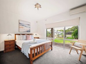 5 bedrooms, iron/ironing board, WiFi, bed sheets