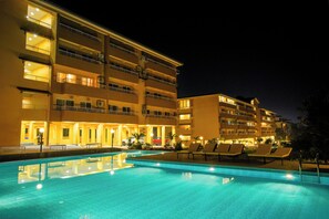 Exterior - Alaya Stays Veera Serina 3 BHK with Pool (Candolim)