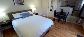 Sweet cosy one bedroom unit in Port Macquarie, 10 mins walk from Flynns Beach!