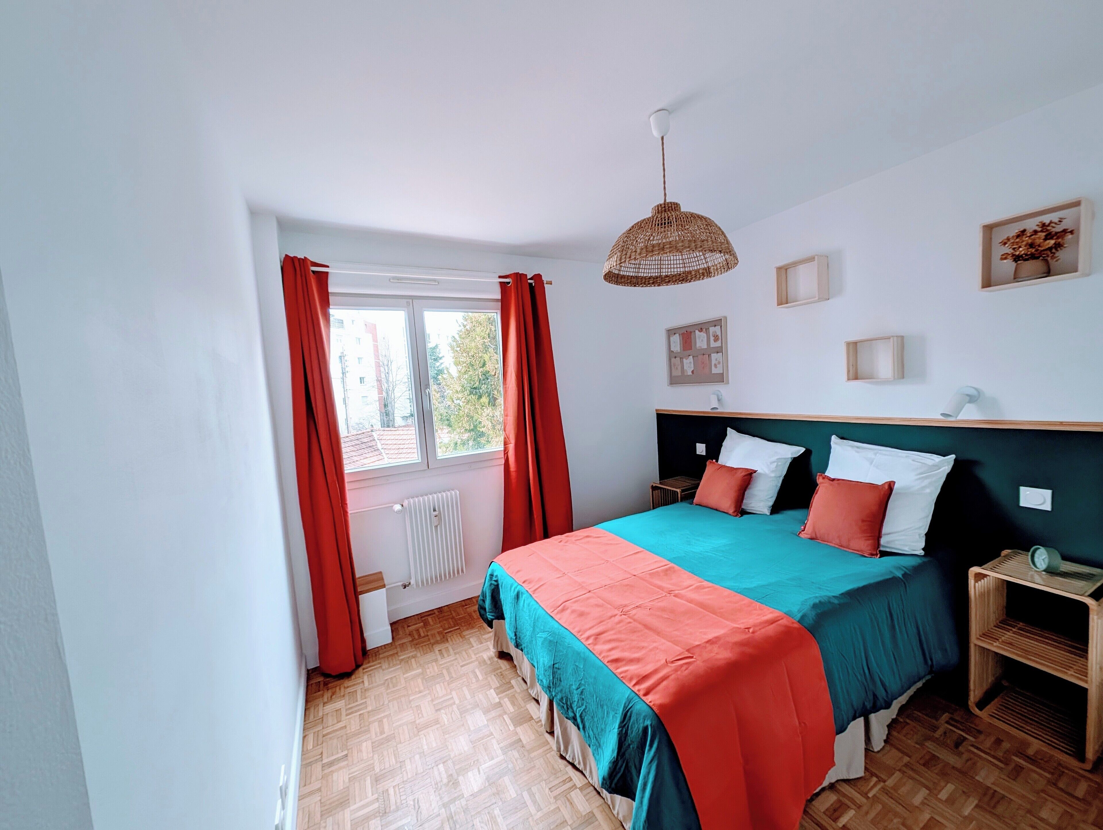 2 chambres, bureau, fer et planche à repasser, Wi-Fi gratuit