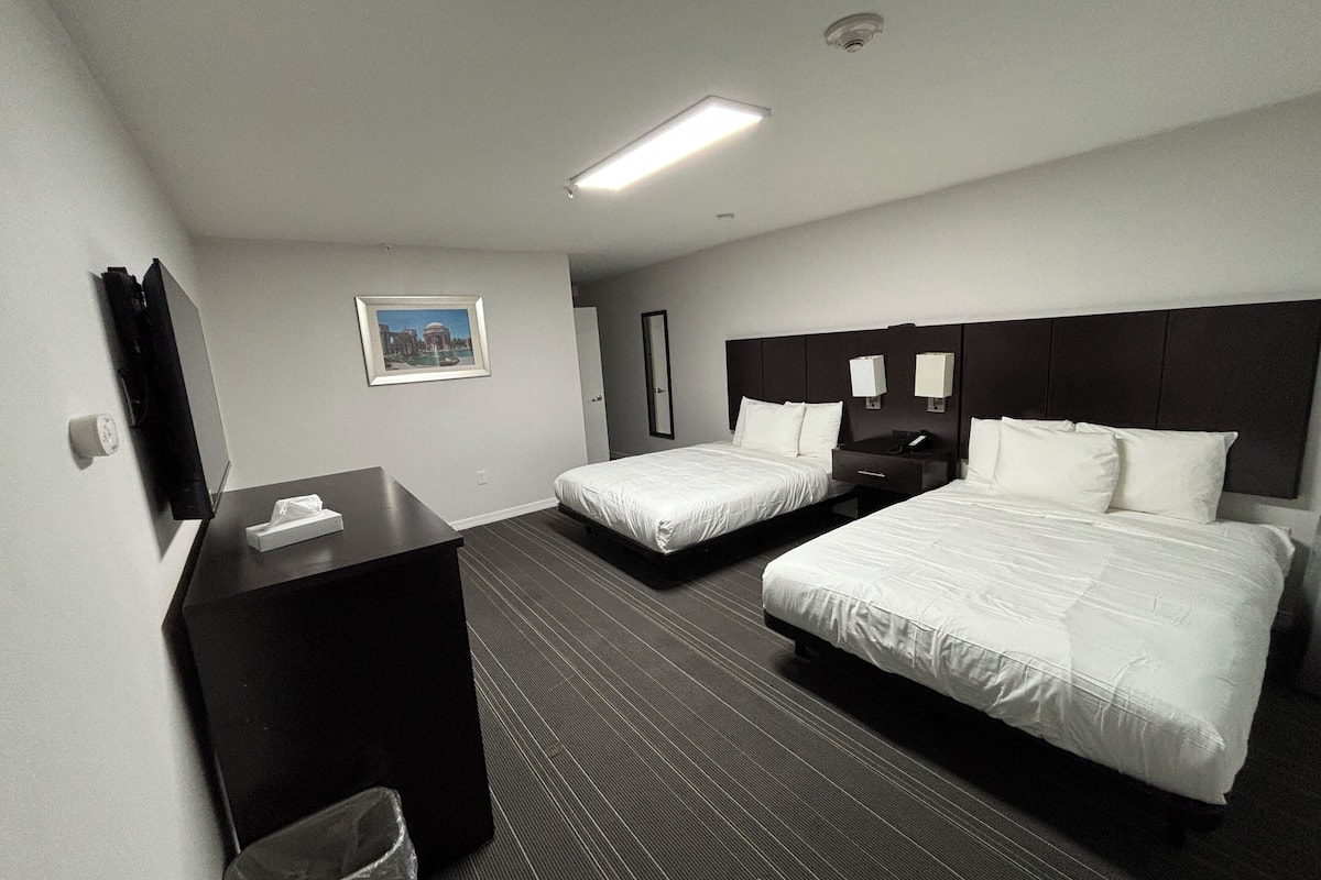 Standard Room, 2 Double Beds, Accessible Bathtub | 1 bedroom, blackout curtains, iron/ironing board, free WiFi