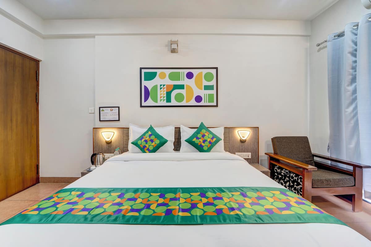 Standard Room | Desk, blackout drapes, iron/ironing board, rollaway beds
