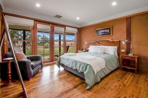 2 chambres, fer et planche à repasser, lit parapluie, Wi-Fi