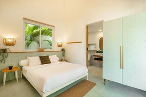1 bedroom, desk, iron/ironing board, free WiFi - Azure Luxe Romantic Villa in Uluwatu, 8 Min to Beach (Pecatu)